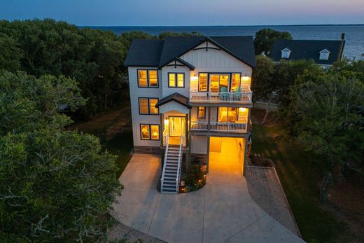 Luxury home in Duck, Dare County