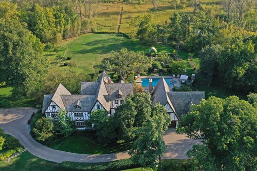 Detached House in Lake Forest, Lake County