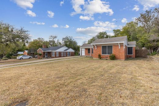 Dom jednorodzinny w Fort Worth, Tarrant County