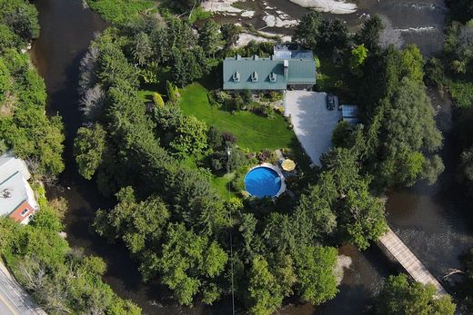 Vrijstaand huis in L'Épiphanie, Lanaudière