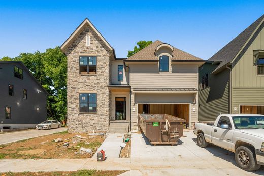 Detached House in Brentwood, Williamson County