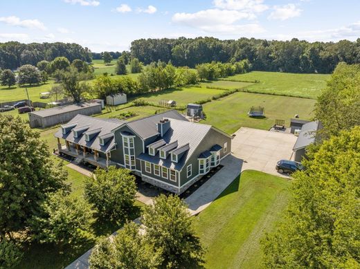 Detached House in Springfield, Robertson County