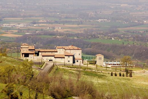 Vrijstaand huis in Travo, Provincia di Piacenza