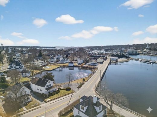 Detached House in Stonington, New London County