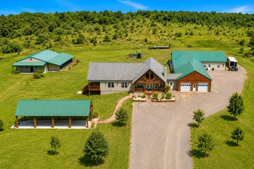 Detached House in Stoystown, Somerset County