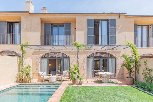 Mehrfamilienhaus in Gualta, Provinz Girona