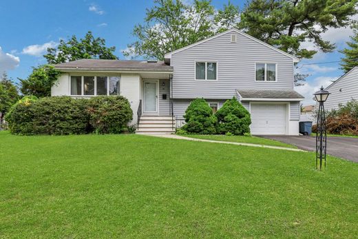 Detached House in Fair Lawn, Bergen County