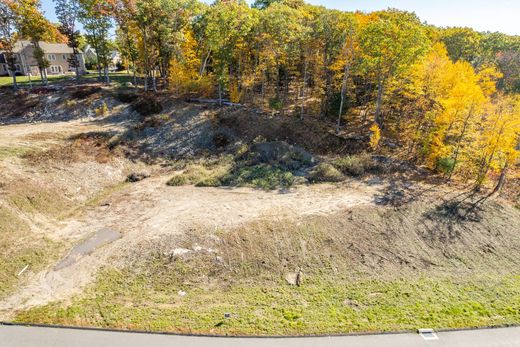 Land in Avon, Hartford County