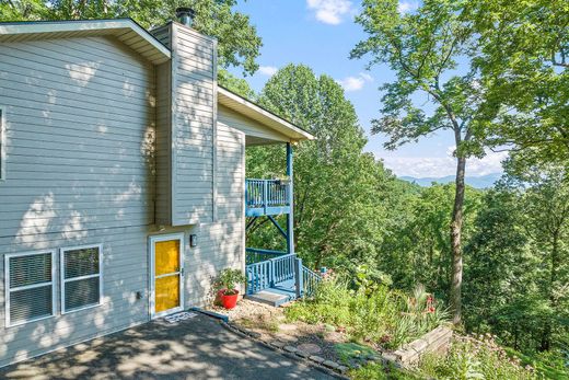 Vrijstaand huis in Waynesville, Haywood County