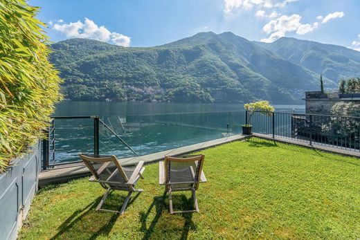 Laglio, Provincia di Comoのアパートメント