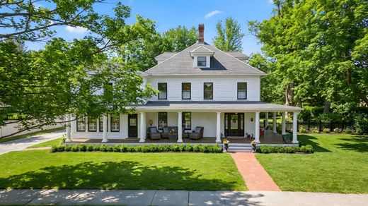 Detached House in Essex, Middlesex County