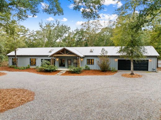 Detached House in DeFuniak Springs, Walton County