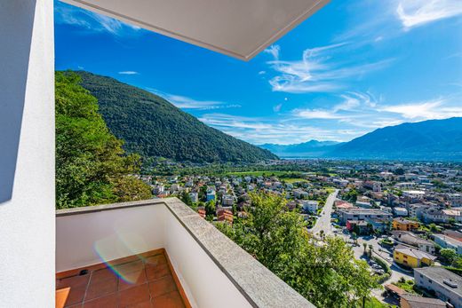 ‏בית חד-משפחתי ב  Losone, Locarno District