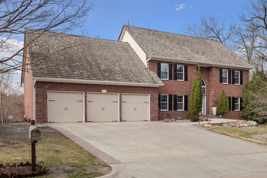 Detached House in Edina, Hennepin County