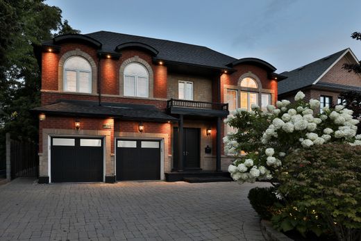 Detached House in Toronto, Ontario