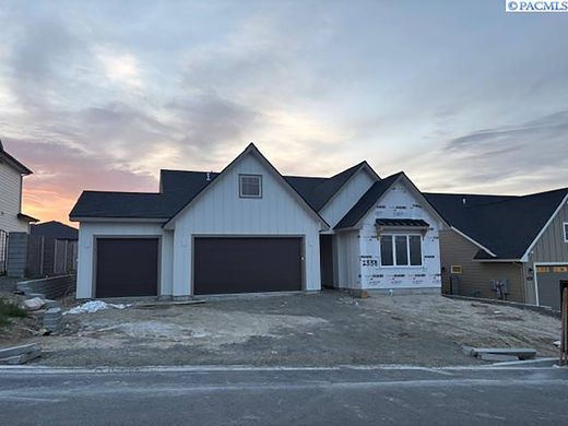 Detached House in Richland, Benton County