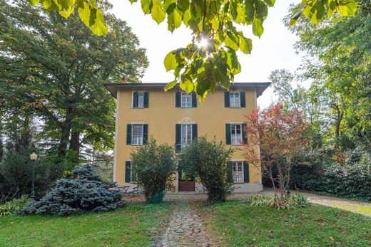 Villa Sala Baganza, Parma ilçesinde