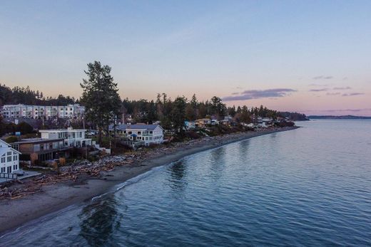 Land in Saanich, Capital Regional District