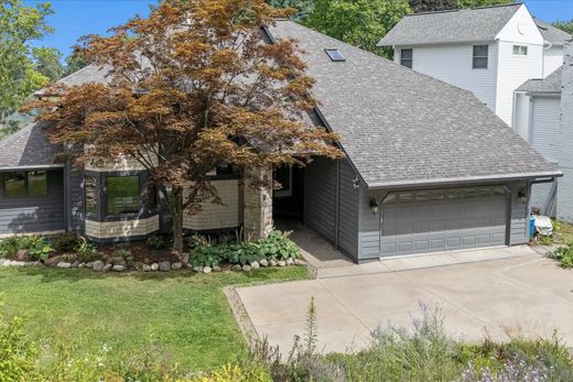 Casa Unifamiliare a White Lake, Oakland County