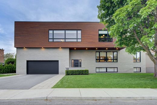 Detached House in Dorval, City of Montréal