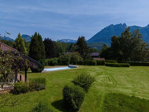 Dom jednorodzinny w Saint-Jorioz, Haute-Savoie