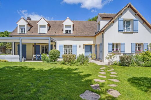 Casa Unifamiliare a Montfort-l'Amaury, Yvelines