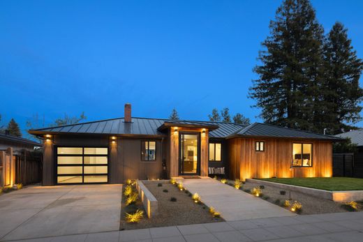 Detached House for sale in Saint Helena
