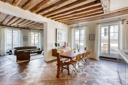 Apartment in Tour Eiffel, Invalides – Ecole Militaire, Saint-Thomas d’Aquin, Paris