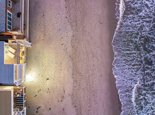 Grond in Malibu, Los Angeles County