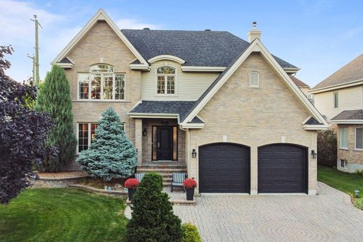 Vrijstaand huis in Kirkland, City of Montréal