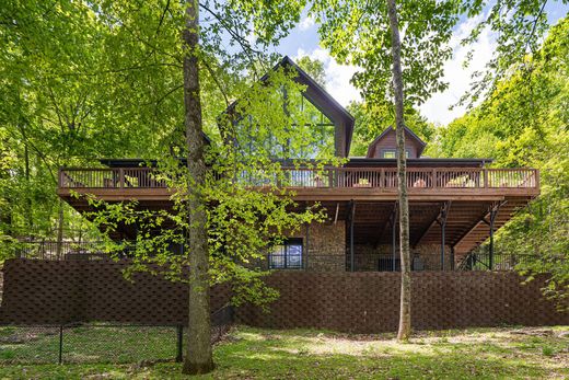 Detached House in Mills River, Henderson County