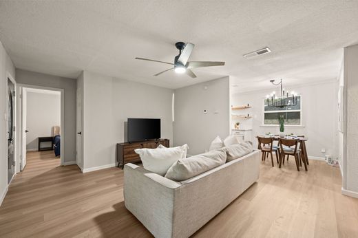 Detached House in Watauga, Tarrant County