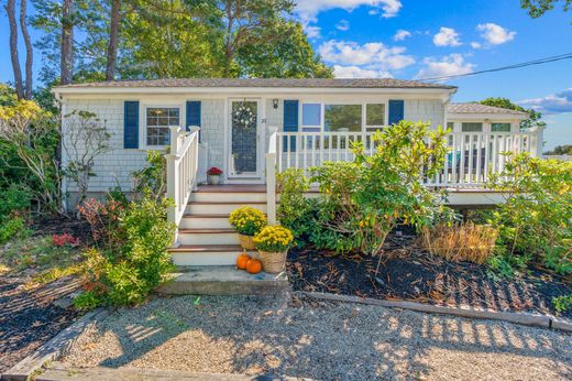 Dom jednorodzinny w Popponesset Beach, Barnstable County