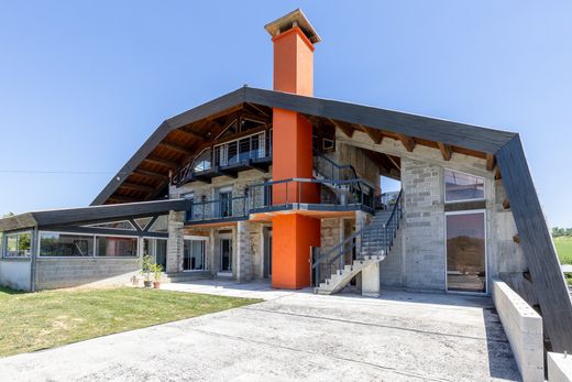 Einfamilienhaus in Caraman, Haute-Garonne