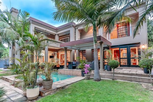 Dom jednorodzinny w Sandton, Gauteng