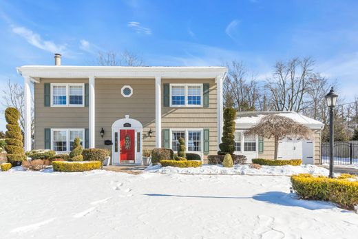 Detached House in Manalapan, Monmouth County