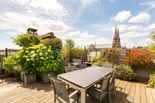 Apartment in Tour Eiffel, Invalides – Ecole Militaire, Saint-Thomas d’Aquin, Paris