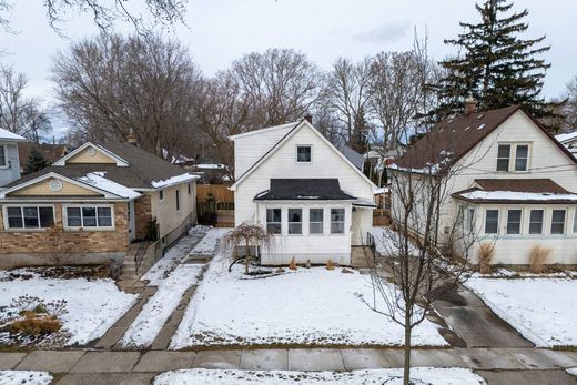 Detached House in St. Catharines, Regional Municipality of Niagara