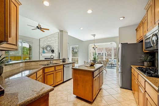 Detached House in Austin, Travis County