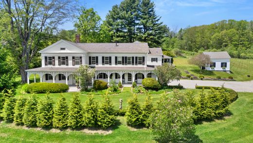 Detached House in Richmond, Berkshire County