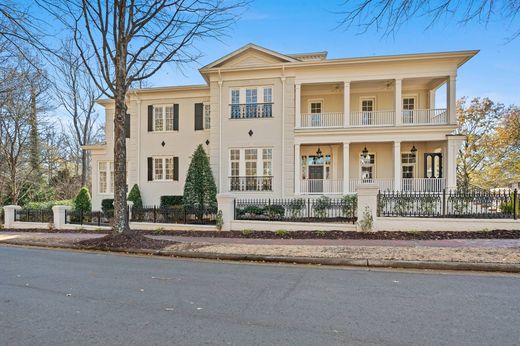 Detached House in Alpharetta, Fulton County
