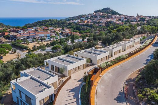 Villa multifamiliale à Begur, Province de Gérone