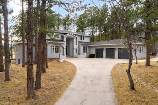 Detached House in Monument, El Paso County