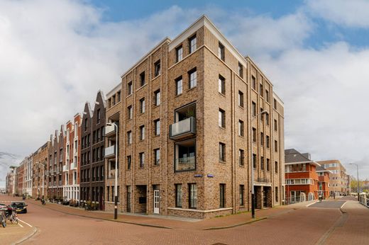 Apartment in Amsterdam, Gemeente Amsterdam