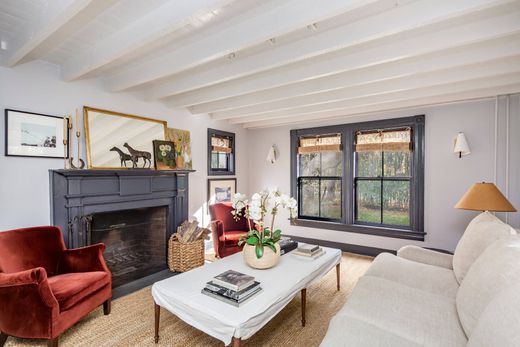 Detached House in Amagansett, Suffolk County