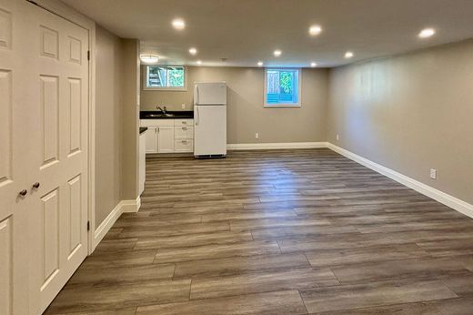 Частный Дом, Collingwood, Ontario