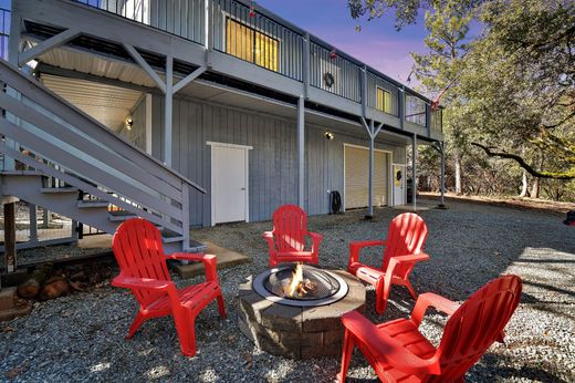 Luxe woning in Pine Grove, Amador County