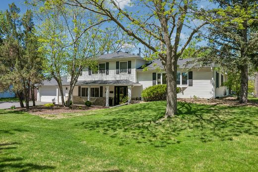 Detached House in Golden Valley, Hennepin County