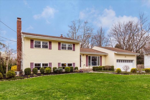Detached House in Tinton Falls, Monmouth County
