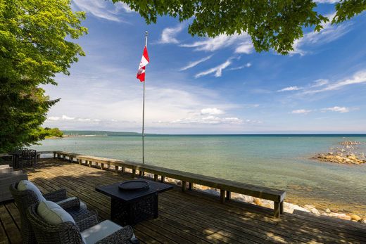 Detached House in Meaford, Ontario